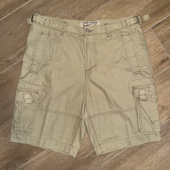 Tommy Bahama Men's Tan Cargo Shorts Like size 38 - Picture 1 of 6